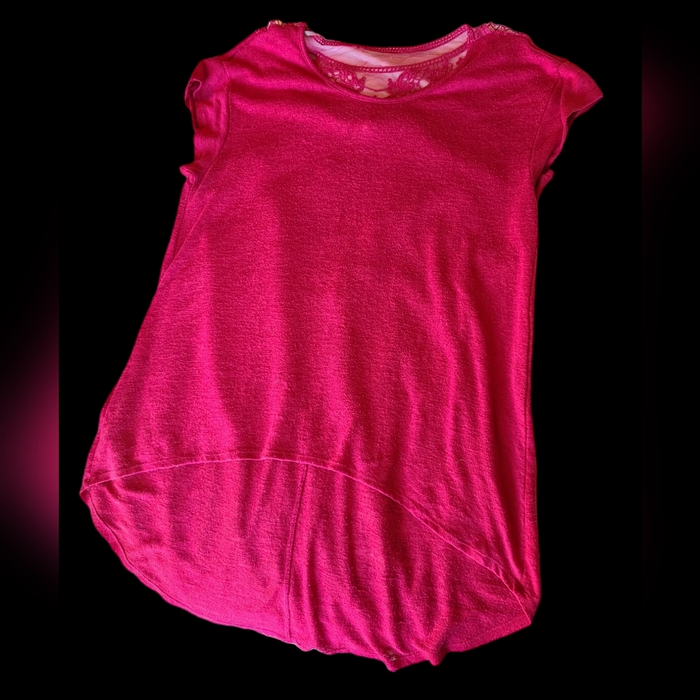 Short sleeve tunic w/embroidered back detail